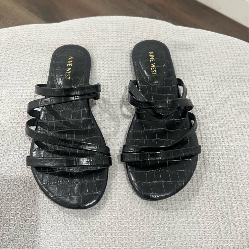 NINE WEST black strappy sandals